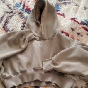 BALANCE ATHLETICA x VITALITY Cropped hood